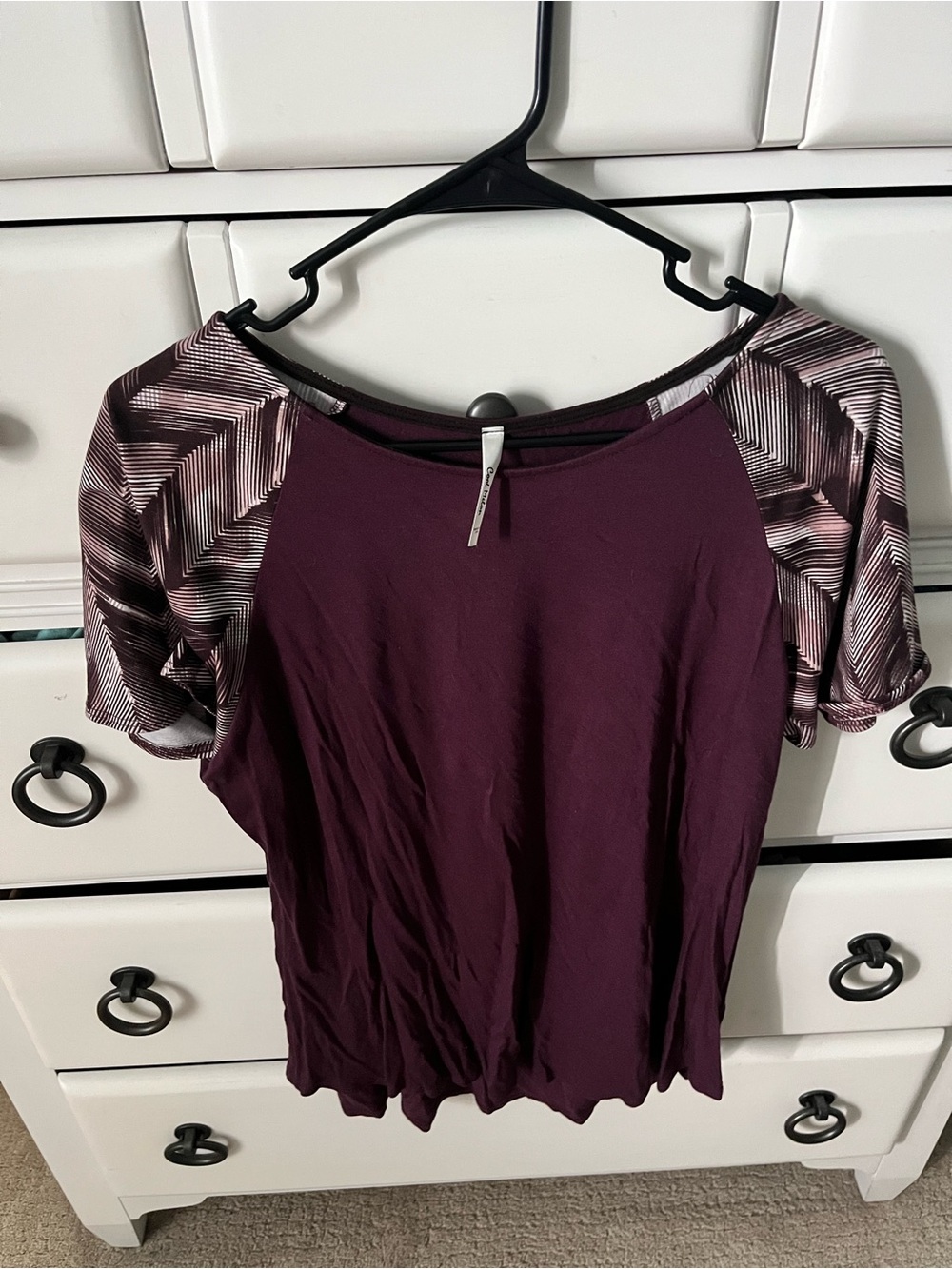 Women's Short Sleeve Raglan Tee in Plum with Patterned Sleeves